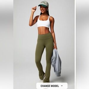 Define PowerHold Split Hem Legging - fabletics